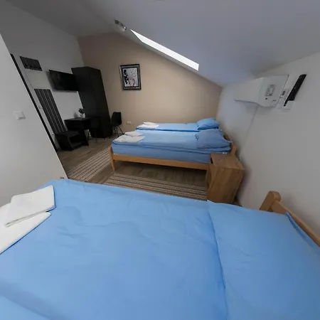 Kod Hame Hostel
